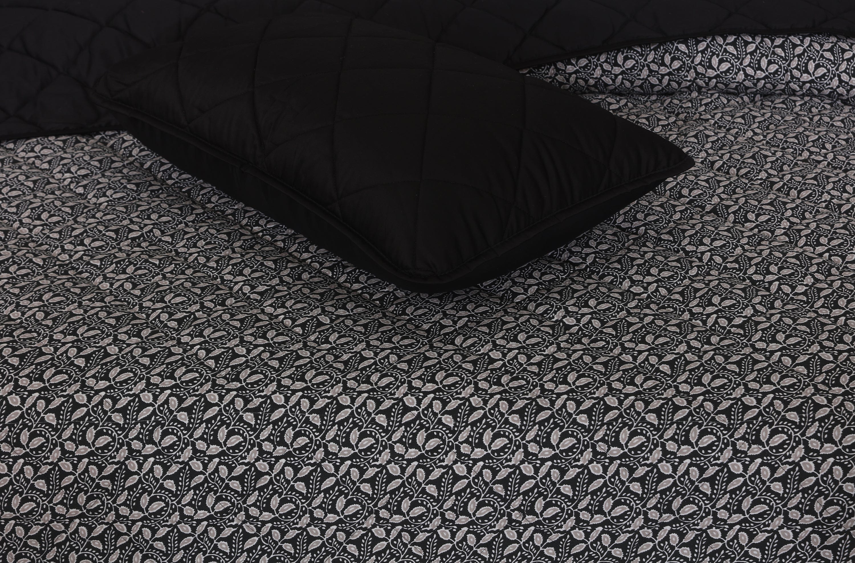Bed Spread Quilted Design Code 078